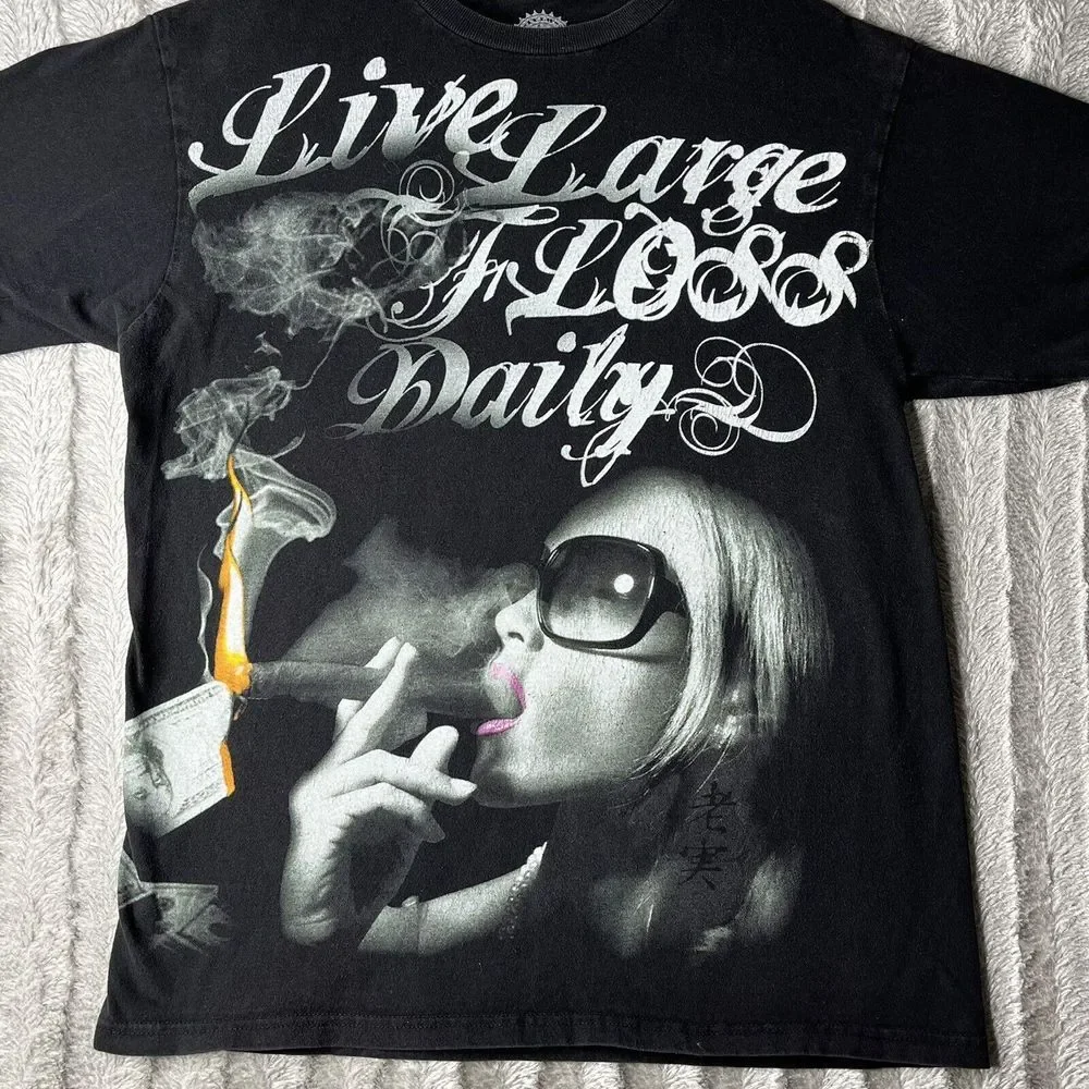 IV Letter Word Live Large Floss Daily T-shirt Streetwear Adult‎ L AOP Black